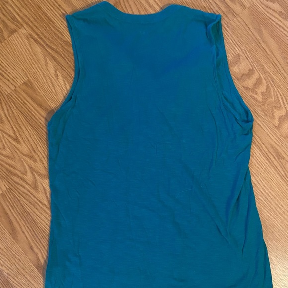 Emerald colored Ana blouse - Picture 3 of 3